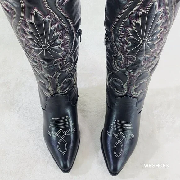 Elegant Black Embroidered Heeled Boots - Picture 4 of 7